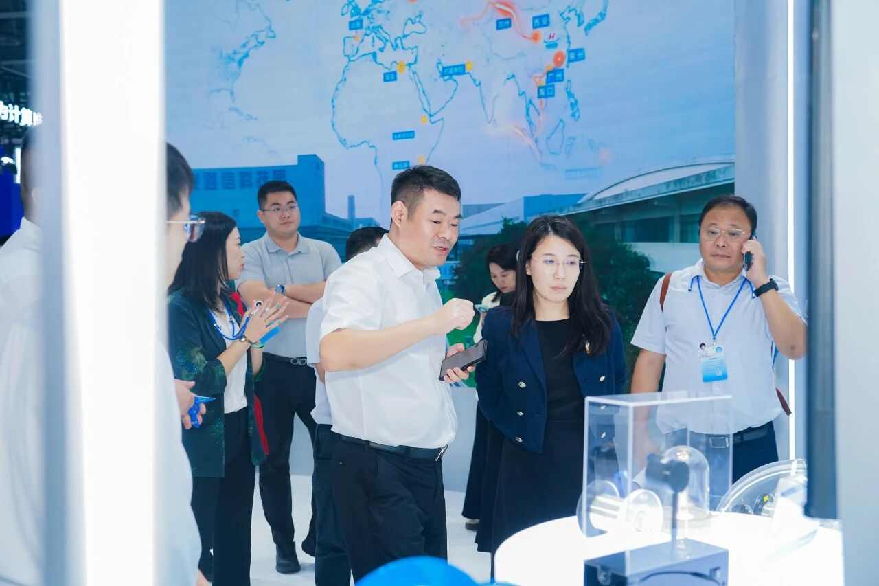 亨通光电受邀参加2025中国移动全球合作伙伴大会