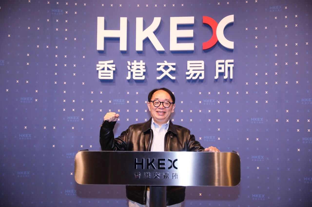 剑桥科技正式登陆港交所，开盘大涨36%